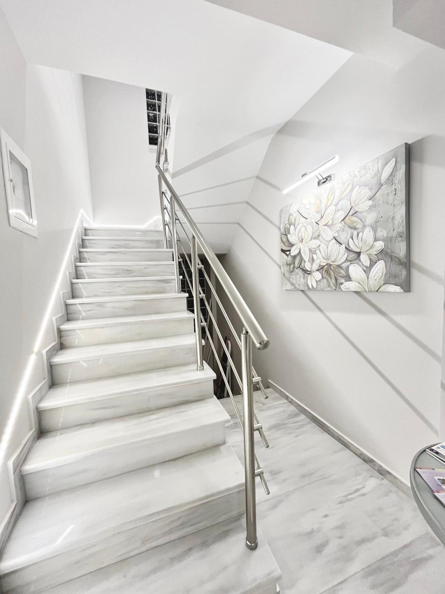 Blueline Apartment 2 Loutraki  Bagian luar foto