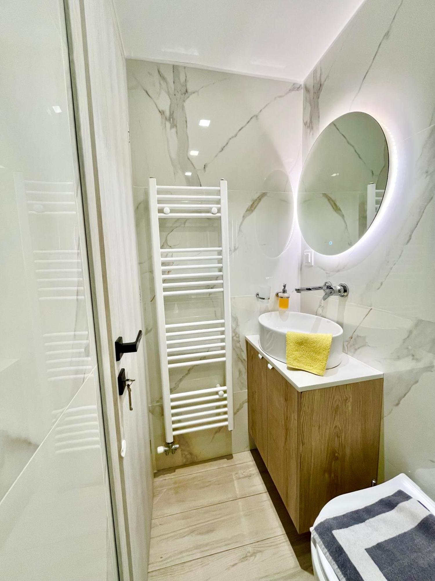 Blueline Apartment 2 Loutraki  Bagian luar foto